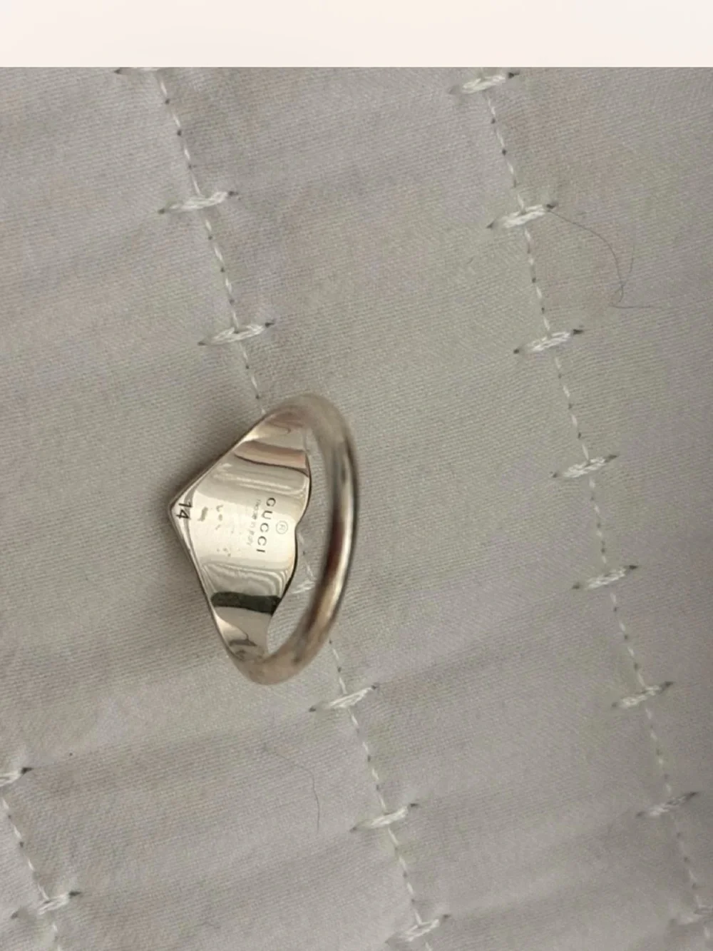 LIKE NEW♥️100% Authentic Silver Gucci Heart Ring